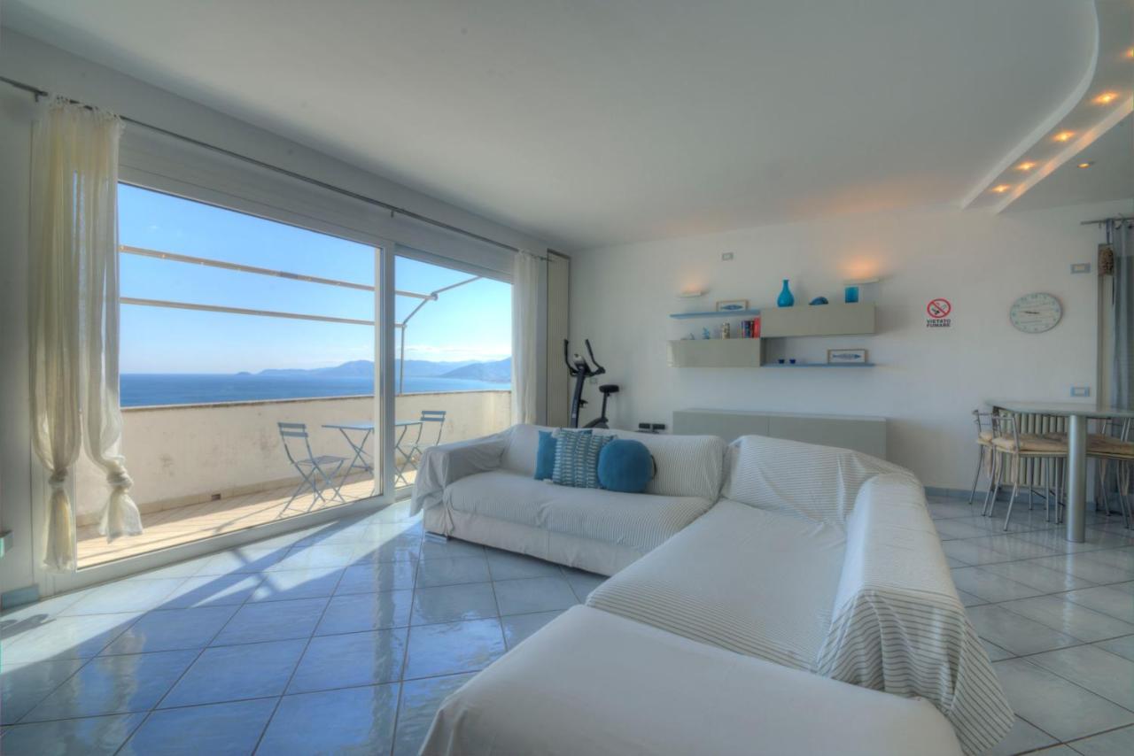 Villa Ischia Attico Sul Mare A Verezzi Борджо-Верецци Экстерьер фото