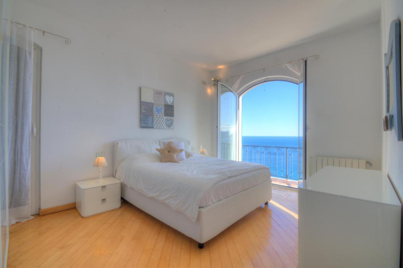 Villa Ischia Attico Sul Mare A Verezzi Борджо-Верецци Экстерьер фото